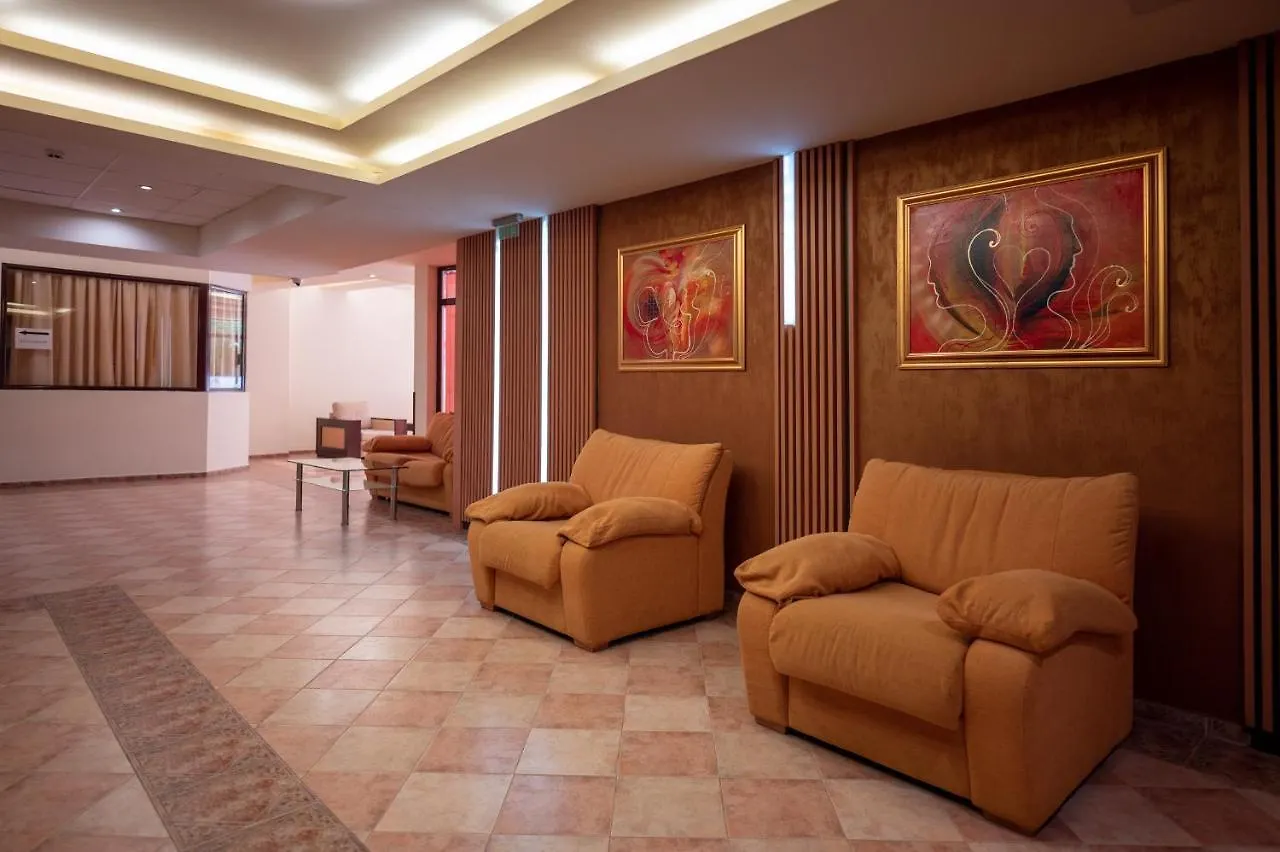 Hotel Paradise Green Park Golden Sands Aparthotel
