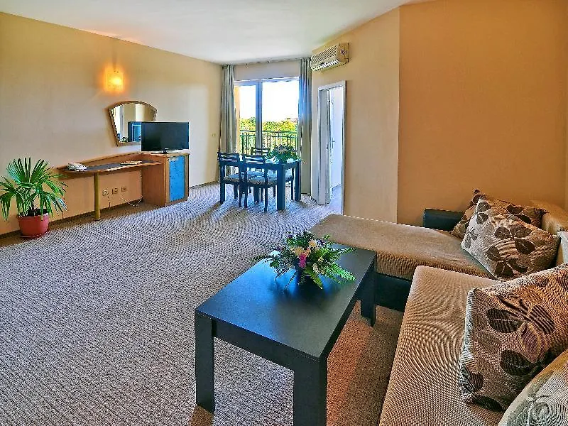 Hotel Paradise Green Park Golden Sands 3*,